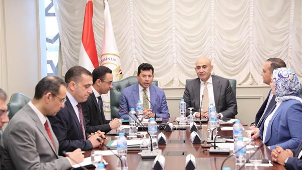 وزيري التعليم والشباب