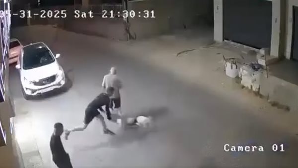 رجل ينهي حياة كلب