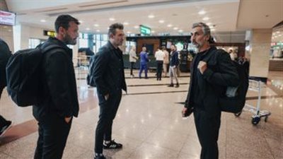 بعثة الأهلي تغادر مطار دبي إلى أمريكا استعدادا لمونديال الأندية