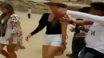 المحكمة لم تطمئن إلى الدليل.. ننشر حيثيات الحكم ببراءة طالب من التحرش بسائحة أمريكية في الأقصر