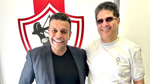 أيمن الرمادي ووكيله