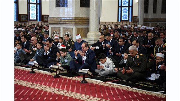 الرئيس في صلاة عيد