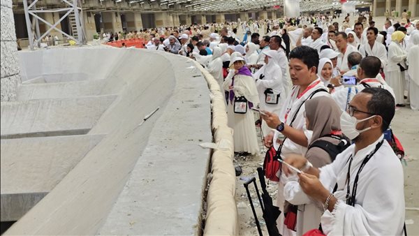  رمي الجمرات في أول