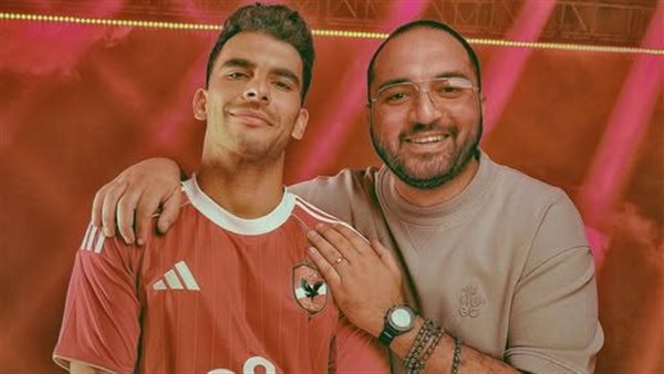 أحمد ثروت رفقة زيزو