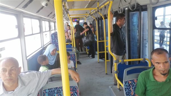 إقبال المواطنين على