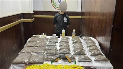 القبض على عاطل بحوزته 35 كيلو استروكس ومواد مخدرة في السلام
