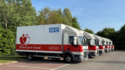 بسبب انخفاض المخزون.. هيئة الخدمات الصحية البريطانية تعلن حاجتها لـ200 ألف شخص للتبرع بالدم 