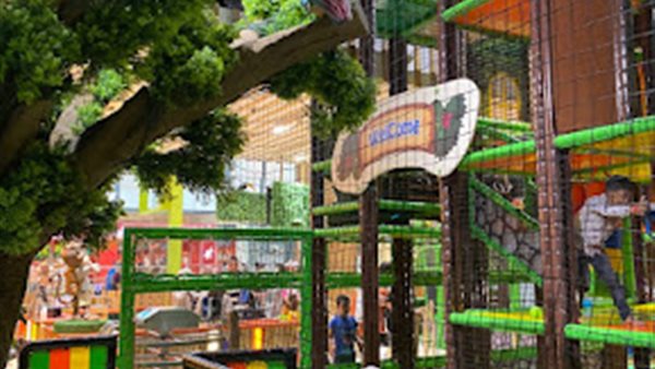 منطقة الملاهي بالمول