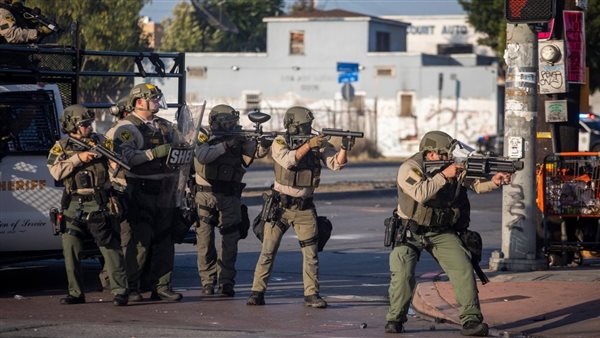 مظاهرات في لوس أنجلوس