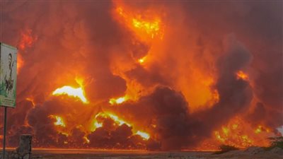 هجوم إسرائيلي على ميناء الحديدة باليمن.. وكاتس يحذر الحوثيين من حصار شامل