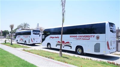 تسليم دفعة جديدة من أتوبيسات شركة النصر للسيارات إلى جامعة سوهاج