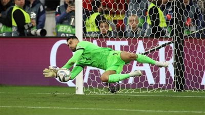 موقف حارس بورتو الأساسي من خوض مواجهة الأهلي بكأس العالم للأندية