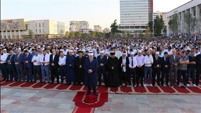 مركز أبحاث أمريكي: الإسلام هو الدين الأسرع نموًا بالعالم خلال الفترة الأخيرة