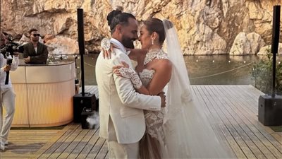 لقطات من حفل زفاف أمينة خليل والمصور أحمد زعتر في اليونان | صور