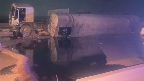 انقلاب سيارة محملة