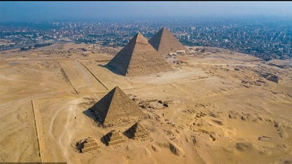 أهرامات الجيزة 