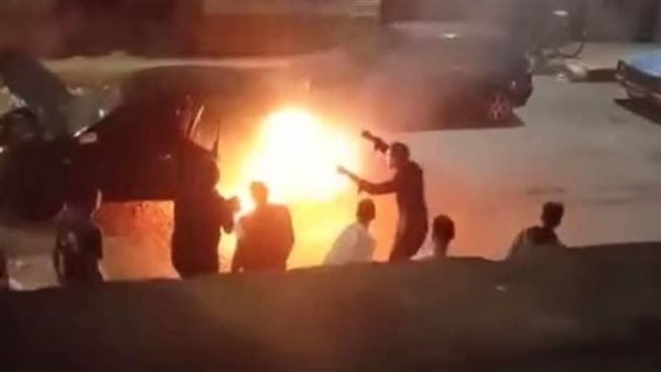 لحظة حريق سيارة الزفاف