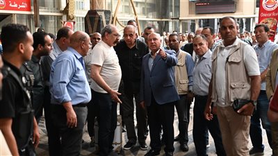 على إثر واقعة سرقة الخردة.. كامل الوزير يعنف مدير الأمن الإداري بالسكة الحديد: شوف شغلك