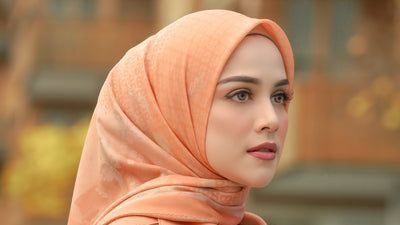 كيف تجعلي الحجاب جميلًا على وجهك؟.. اعرفي نصائح الفنانة منى عبد الغني