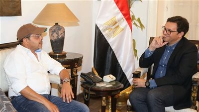 وزير الثقافة يلتقي بـ محمد هنيدي لبحث تقديم عروض مسرحية بالمحافظات 