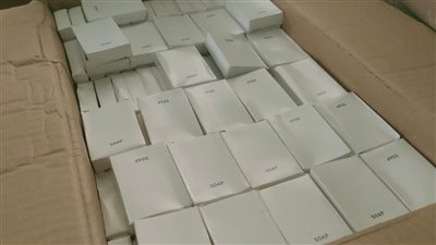 ضبط 15 ألف عبوة مستحضرات تجميل مجهولة المصدر داخل مخزن غير مرخص بالأقصر