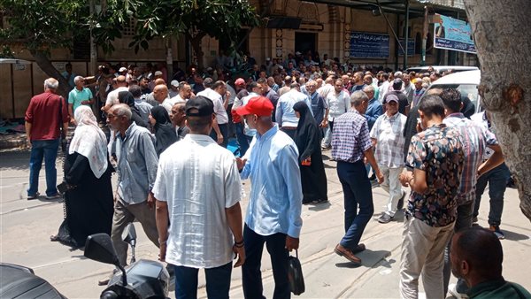 جانب من التشييع 