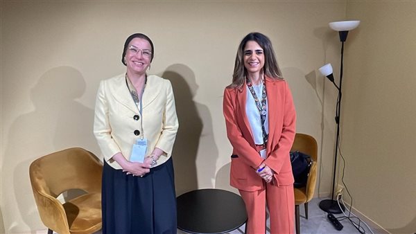 وزيرة البيئة ومدير