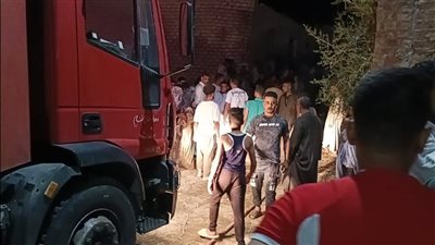 دون خسائر بشرية.. السيطرة على حريق منزلين بمركز الغنايم في أسيوط | صور