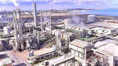 أمين صندوق الغرف التجارية: تطوير مصانع الغزل والنسيج يسهم في تعزيز قدرة مصر على جذب مزيد من الاستثمارات الأجنبية