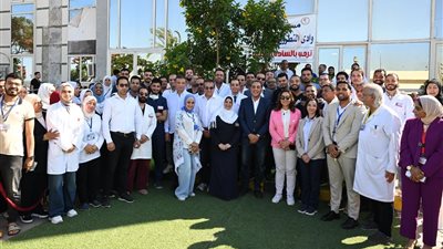 رئيس الوزراء يتفقد مستشفى وادي النطرون التخصصي