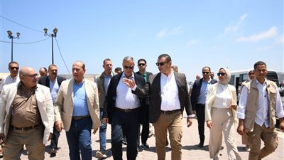 محافظ الإسكندرية يكلف بتوحيد الهوية البصرية لكامل طريق الكورنيش والشواطئ وألوان البوابات