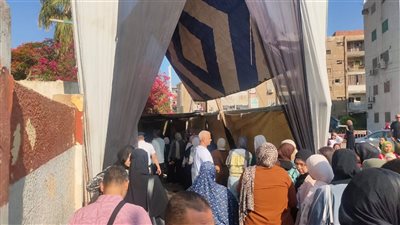 طلاب الثانوية العامة بشمال سيناء يؤدون امتحان اللغة العربية في 15 لجنة 