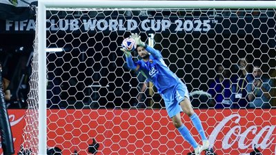 حارس أوراوا عن كبر سنه: انظروا لمعركة الشناوي الملهمة أمام إنتر ميامي