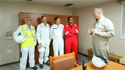 لتأمين إمدادات الغاز.. وزير البترول يتفقد ميناء السخنة لمتابعة تجهيز سفينة التغييز الجديدة