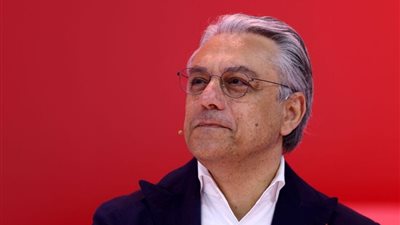 رئيس رينو دي ميو يغادر الشركة بعد تقرير يفيد بأنه سيقود شركة كيرينج