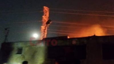 دون إصابات.. السيطرة على حريق في مصنع دعاية وإعلان بالعبور