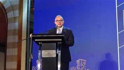 رئيس الرقابة المالية: إدراج الشركات أسهمها في البورصة يساعدها على تطوير أعمالها بشكل مستدام لجذب الاستثمارات