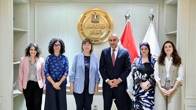 عبد اللطيف يبحث مع المنسق المقيم للأمم المتحدة آليات دعم التعليم الدامج ومعالجة التسرب التعليمي 