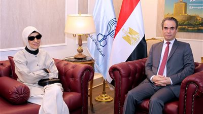 المسلماني يستقبل هدى نجيب محفوظ بماسبيرو قبيل افتتاح ستوديو نجيب محفوظ