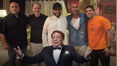 بعد الزيارة.. ماذا قال عادل إمام لـ تركي آل الشيخ؟