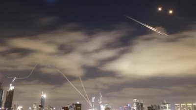 هجوم صاروخي من إيران.. الجيش الإسرائيلي يطلب الدخول الفوري إلى الملاجئ في مناطق شمال إسرائيل