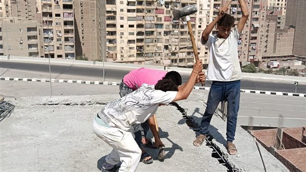 جانب من أعمال الإزالة