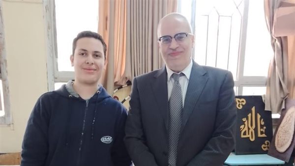 الطالب زياد علاء