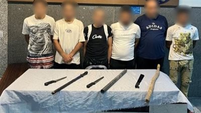 مشاجرة عنيفة بالأسلحة البيضاء بسبب معاكسة فتاة بالقاهرة.. وإلقاء القبض على المتهمين