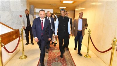 احتفالا باليوم العالمي لليوجا.. محافظ أسيوط يستقبل سفير الهند بمصر لبحث أوجه التعاون المشترك