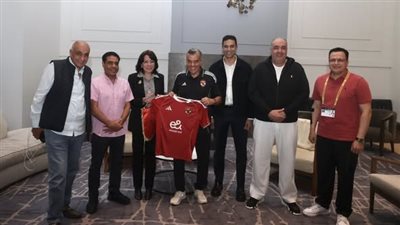 قنصل مصر في نيويورك تدعم بعثة الأهلي