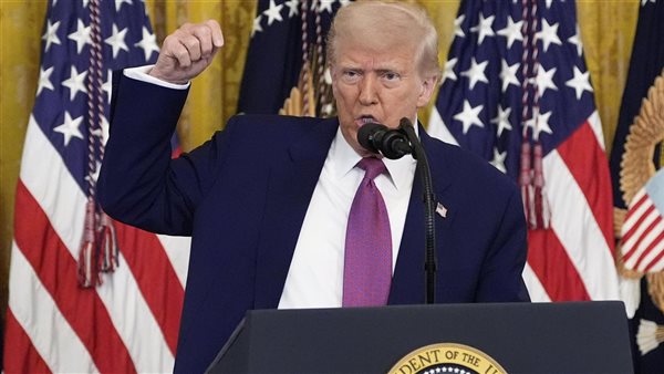 الرئيس الأمريكي دونالد