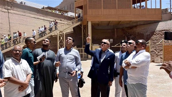 محافظ الأقصر يتابع