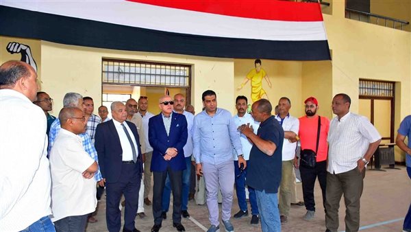 محافظ الأقصر يتفقد