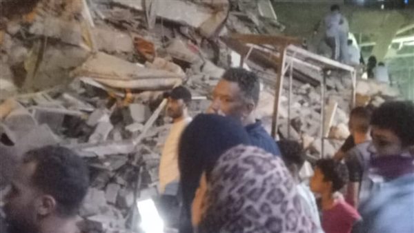 انهيار عقار بالسيدة